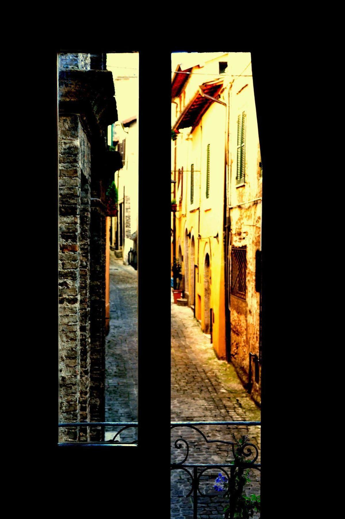 Porta Del Tempo 3* Stroncone